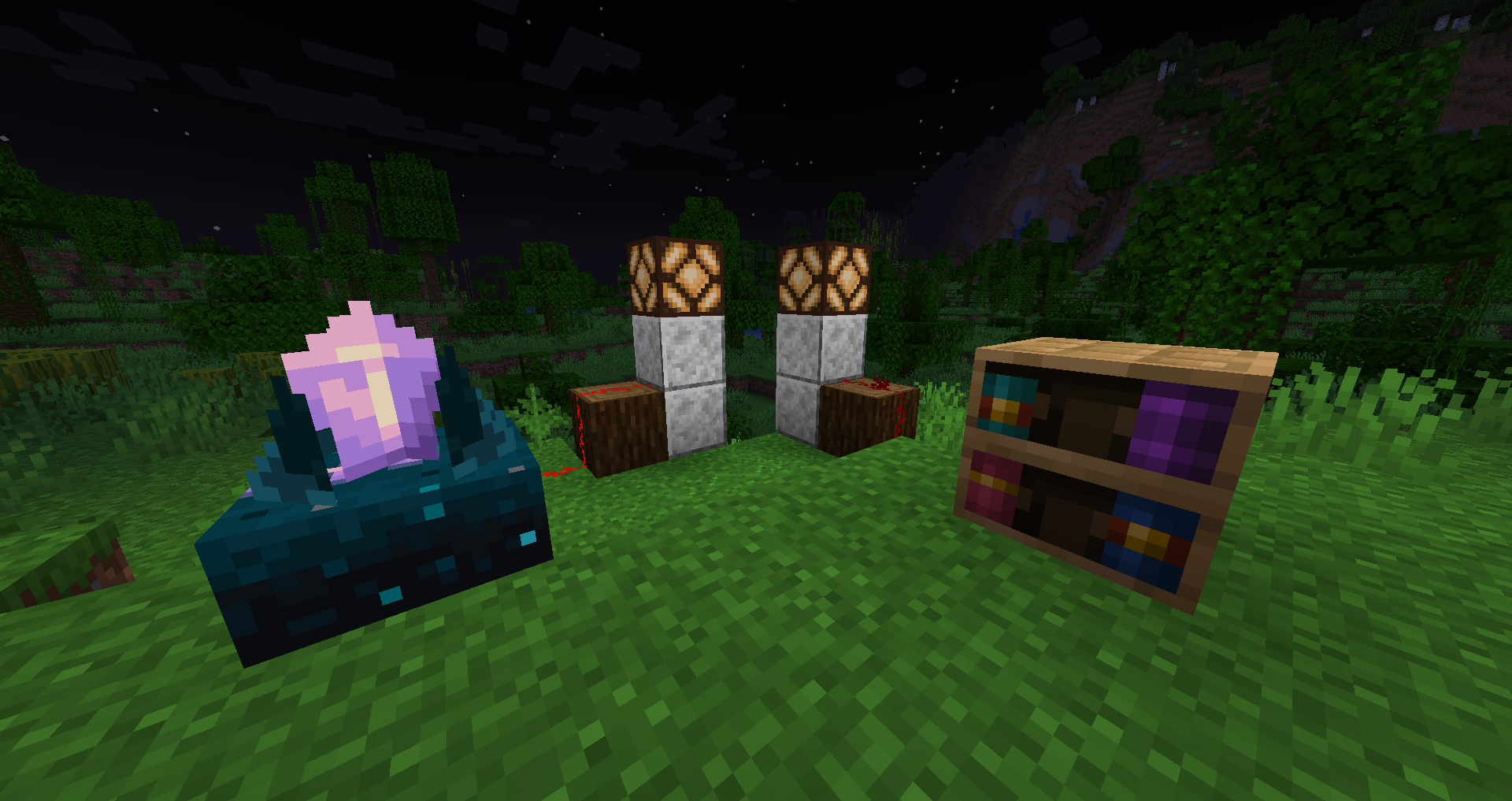 Minecraft Calibrated Skulk Censor and Chiseled Bookshelf
